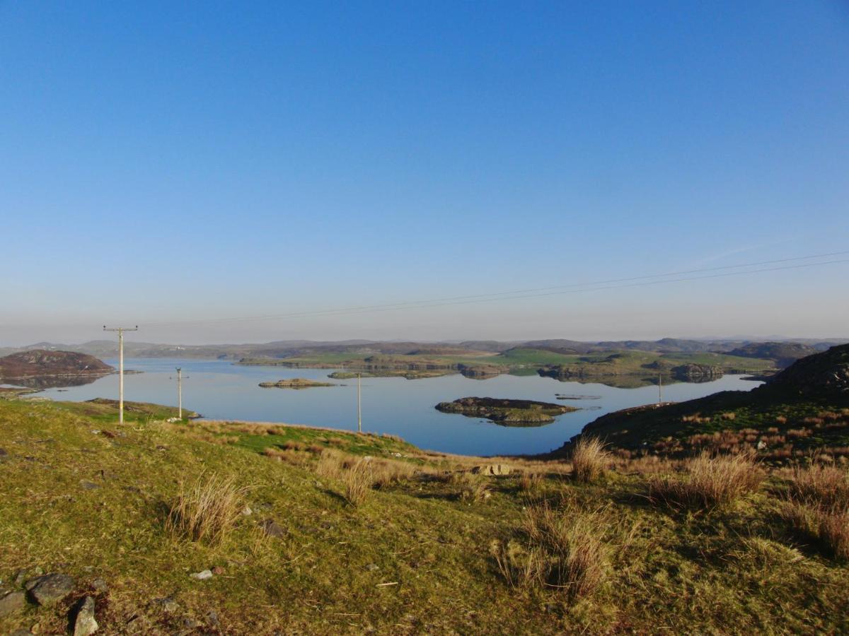 Loch Cromore Holiday Pods ภายนอก รูปภาพ